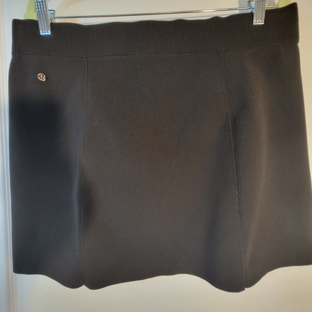 Lululemon✨Ribbed-Knit Mini Skirt RARE•Black•Knit Full Zip Skirt•Like New•Large - Picture 10 of 15